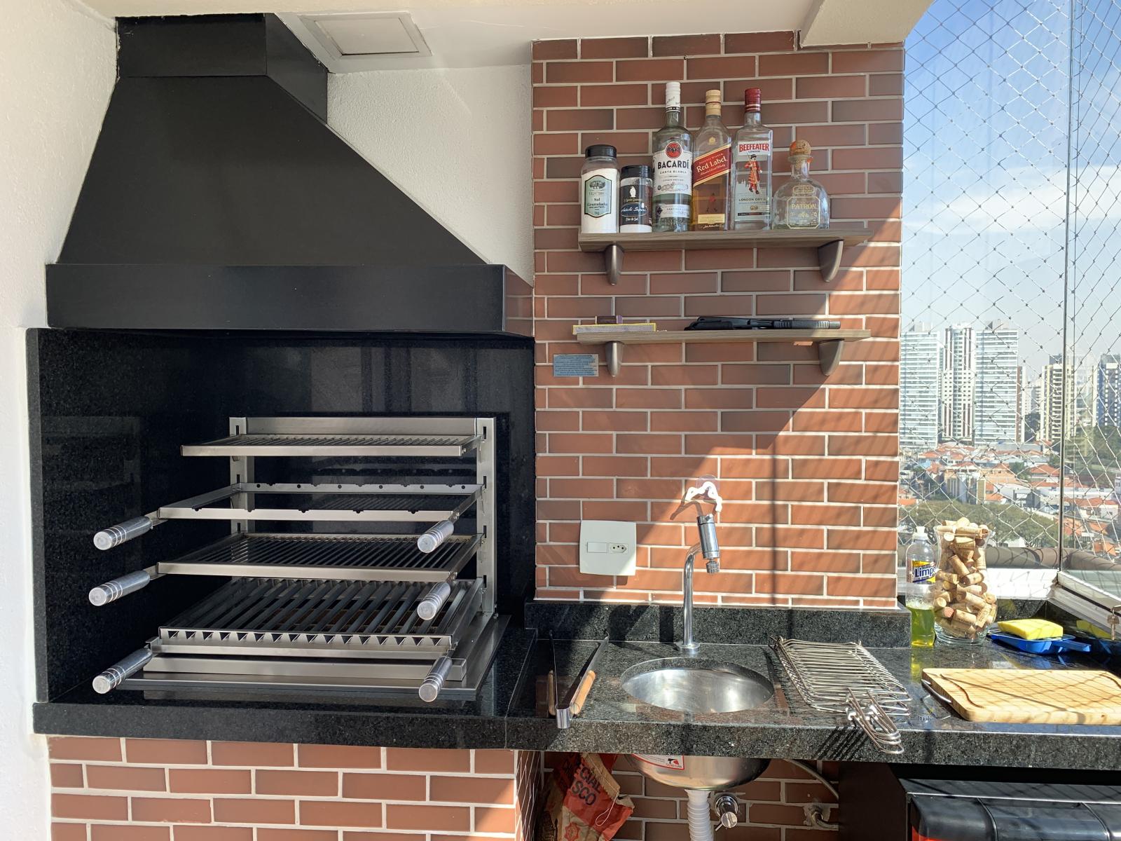 Infraestrutura de exaustão para churrasqueiras a carvão residenciais