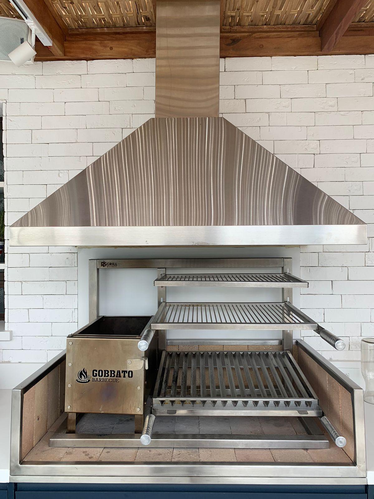 Vale a pena escolher inox correto na churrasqueira? Entenda a diferença